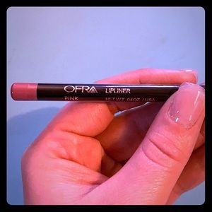OFRA lip liner shade PINK